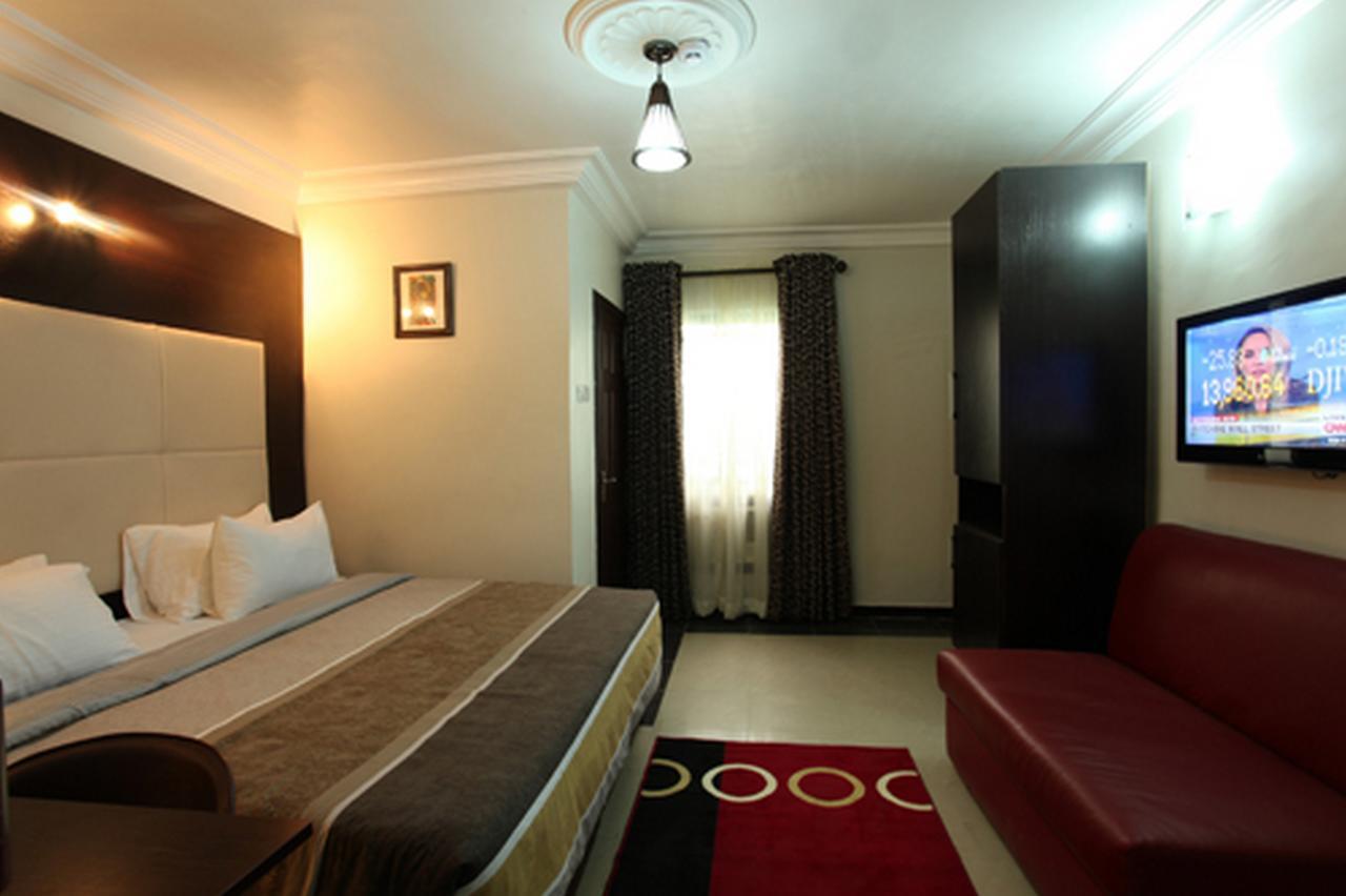Prince Of Anthony 1960 Hotel Lagos Ngoại thất bức ảnh